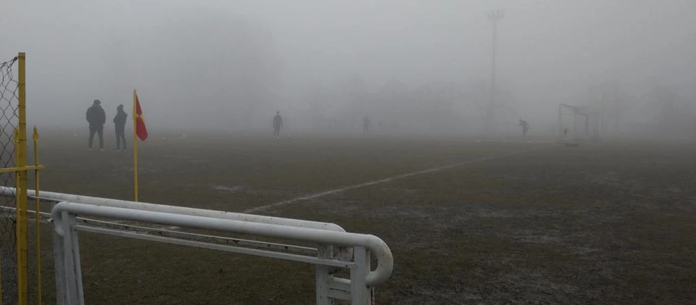 Αγώνας - παρωδία στη Ρωσία με απίστευτα επίπεδα ομίχλης (βίντεο)